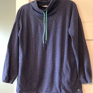 Vineyard Vines women’s sweatshirt